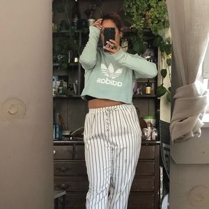 Adidas sweatshirt crop